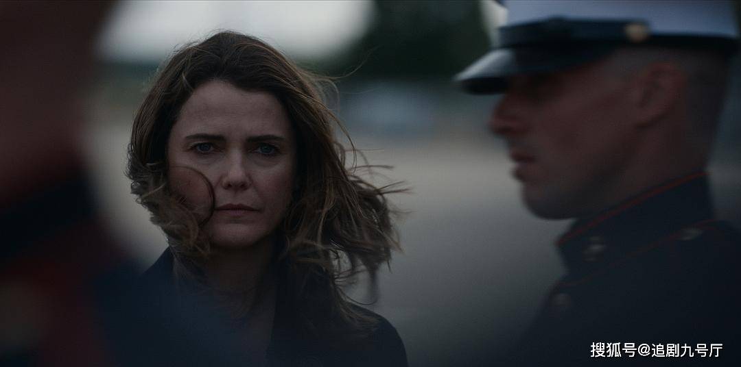 Netflix必看高分权谋惊悚剧，金球奖预定！